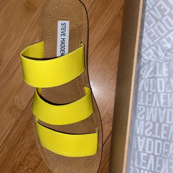 Brand new Steve Madden sandals - Picture 5 of 6